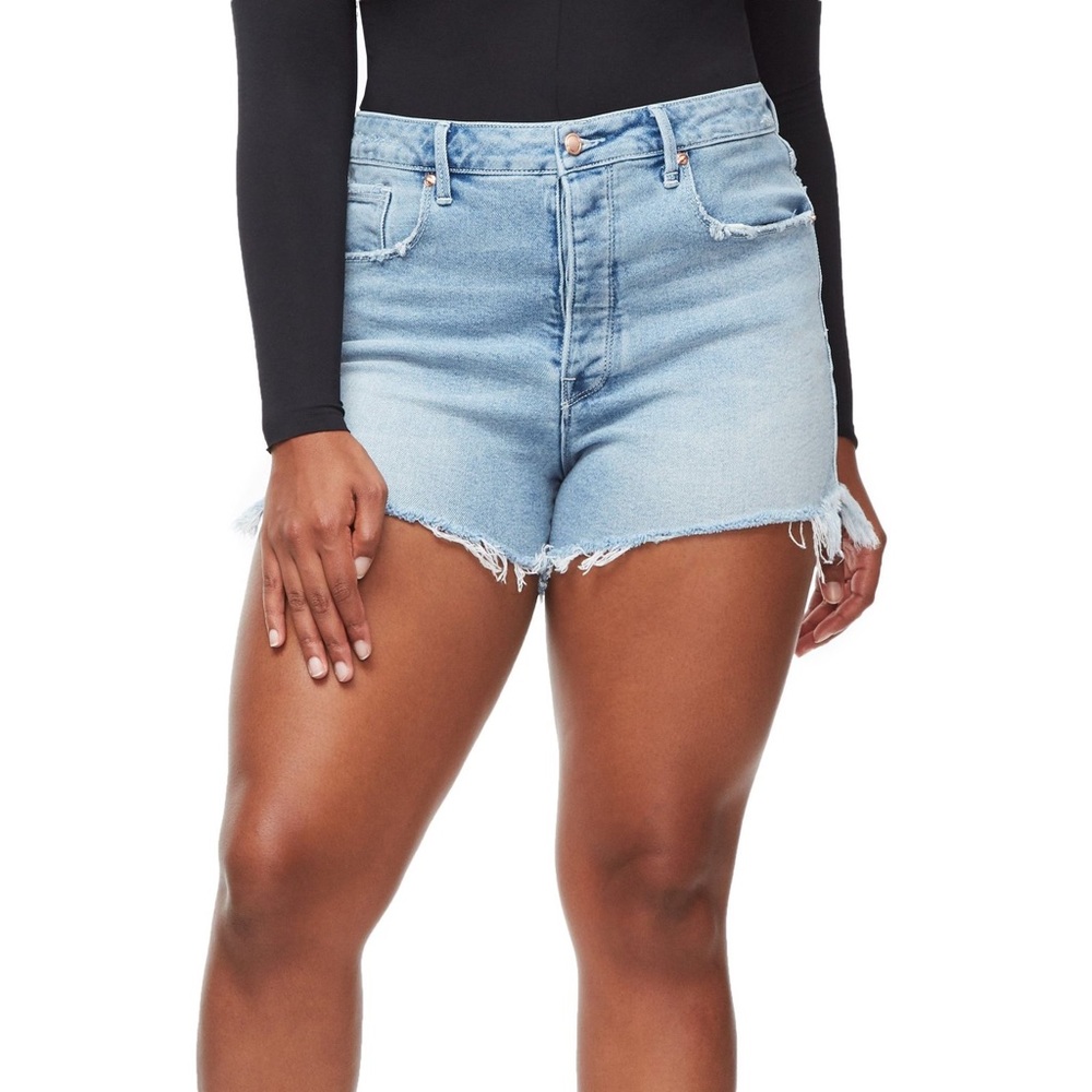 EUC Good American Bombshell Short